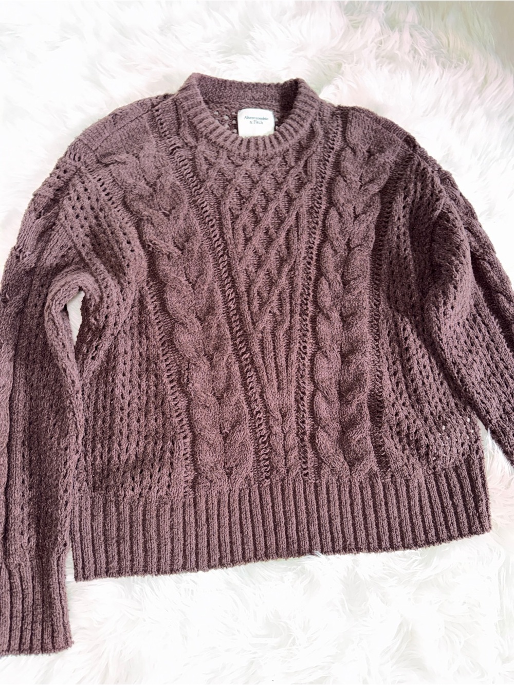 Abercrombie & Fitch Chocolate Cable Knit Crewneck Sweater - Picture 6 of 13
